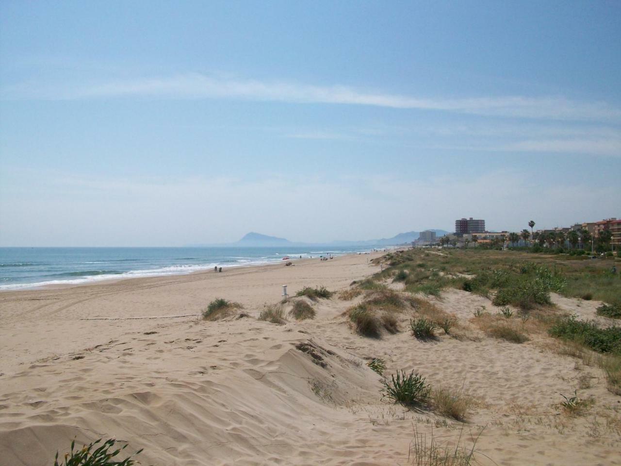Neptuno Apartamento - Frente A La Playa Daimus Bagian luar foto