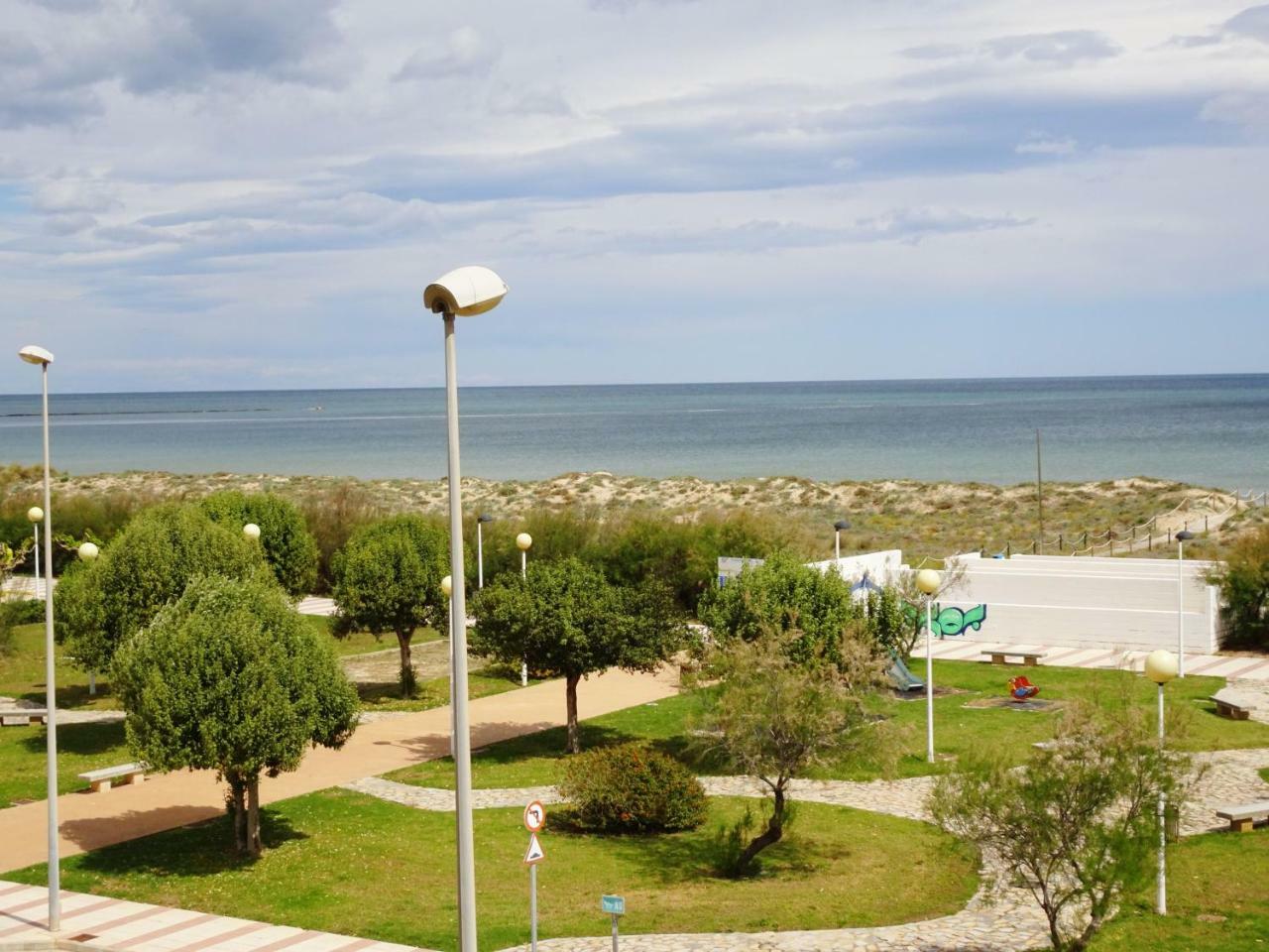 Neptuno Apartamento - Frente A La Playa Daimus Bagian luar foto